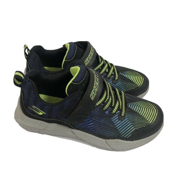 sketchers boys shoes